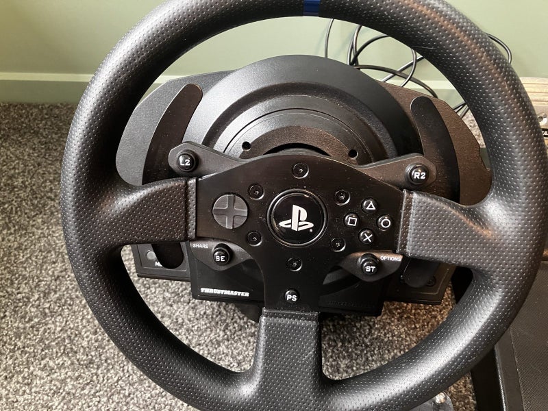 Thrustmaster T300 Carousel 2