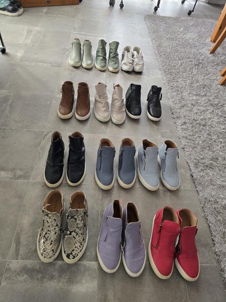 Shoe/ boots all colours some not worn636157318557461129