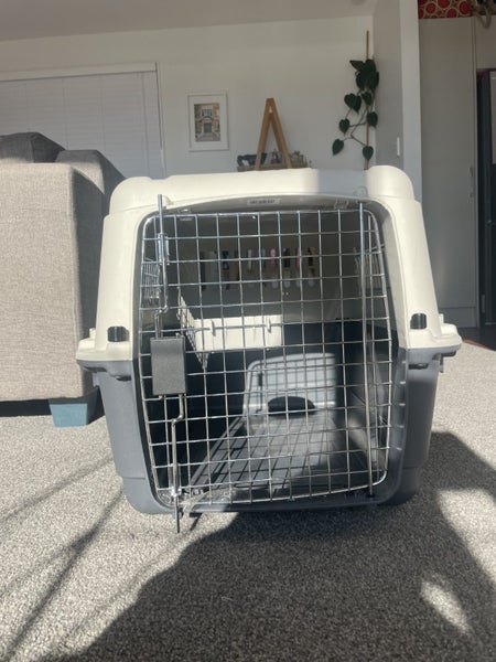 Pet Travel Crate Carousel 1