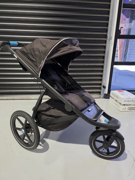 Thule single seater pram Carousel 1