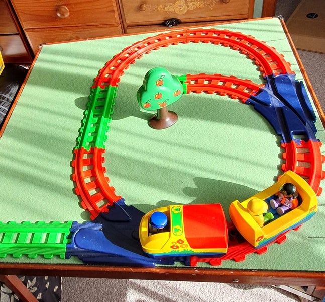 Playmobil 1.2.3 (Geobra) Motorised Train Set Carousel 1