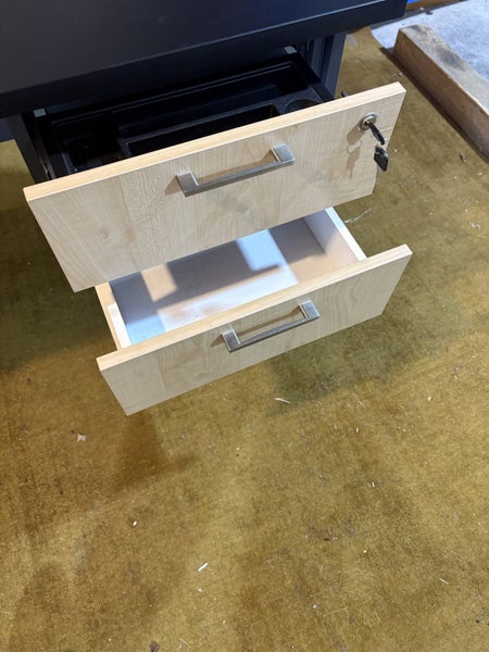 Desk Carousel 4