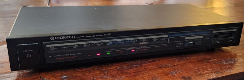Pioneer stereo tuner Carousel 1