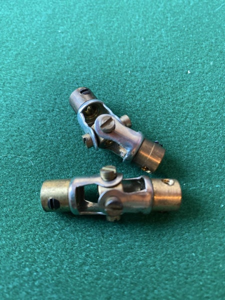 Universal joints x 2 Carousel 1