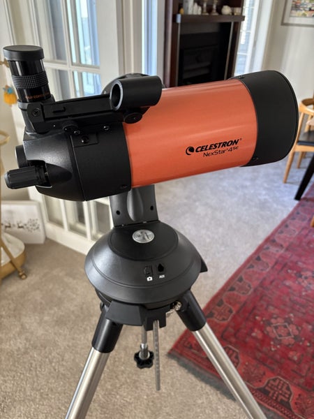 Telescope - Celestron NexStar 4SE Carousel 1