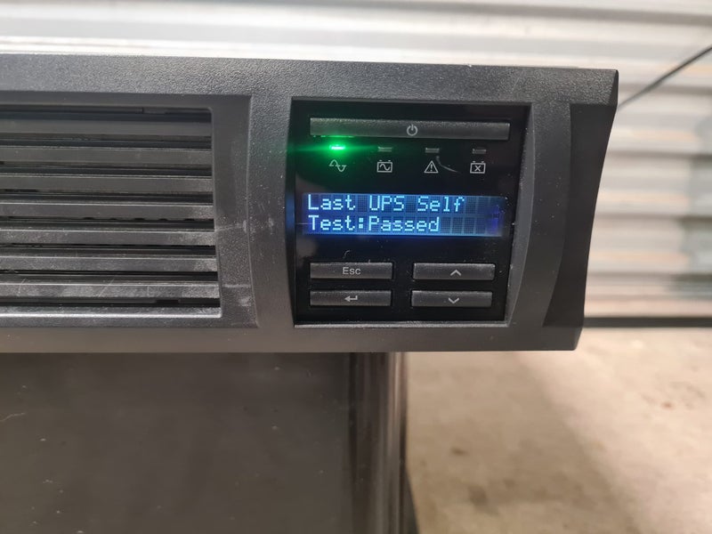 1500VA APC Smart-UPS Carousel 6