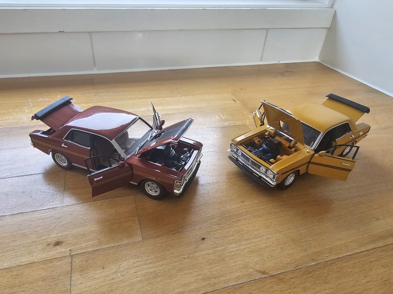 FORD FALCON Carousel 2