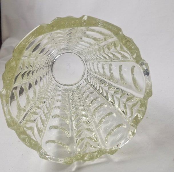 +++ VINTAGE HEAVY GLASS VASE +++ Carousel 2
