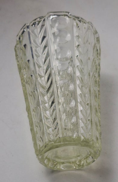 +++ VINTAGE HEAVY GLASS VASE +++ Carousel 18