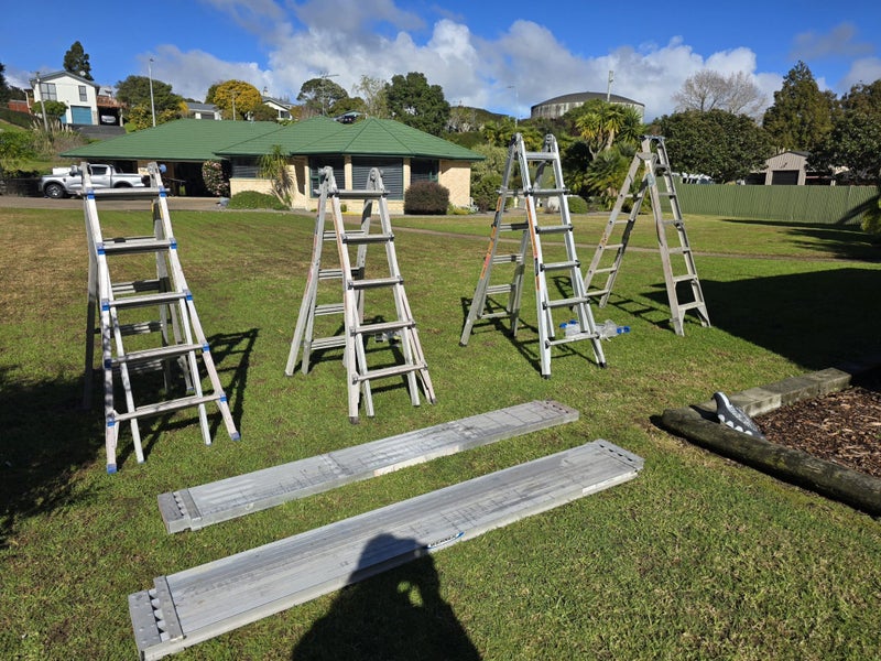 4 x ladders63710623896835111