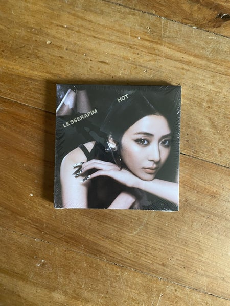 Sealed LE SSERAFIM HOT Digipack Kpop Album Carousel 1