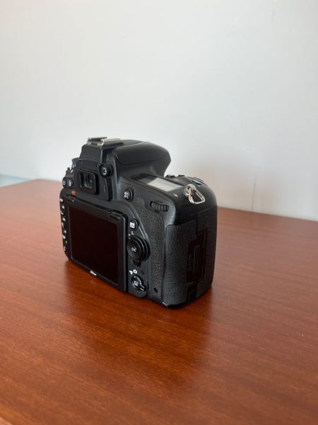 Nikon D75063616374314243113