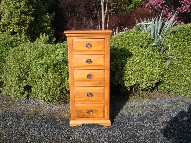 rimu dresser - Sorenmobler Carousel 1