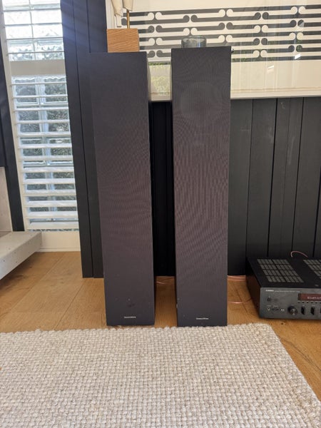 Yamaha R-N602 Network Receiver + Bowers & Wilkins 603 Floorstanding Speakers Carousel 2