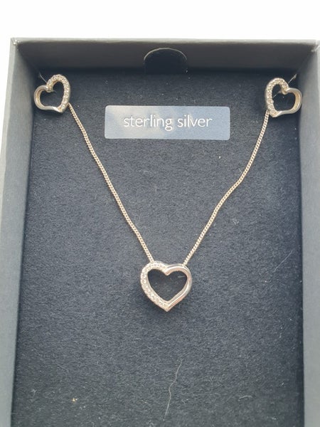 Heart necklace and earrings Carousel 1
