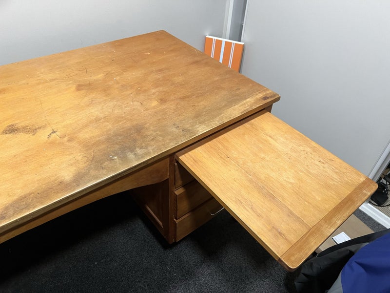 Classic wooden desk with drawers and return Carousel 2