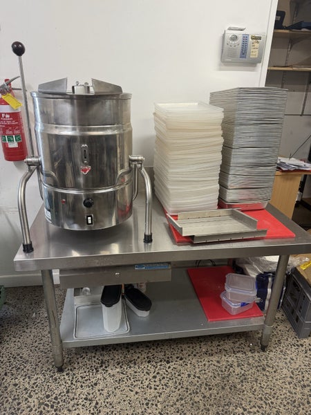 Commercial Fudge Kettle Carousel 1