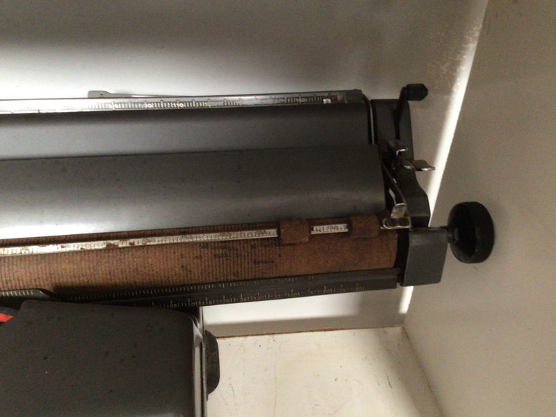 Vintage Imperial 66 Typewriter Carousel 4