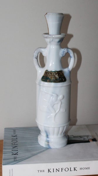 +++ VINTAGE "BEAM'S CHOICE" MILK-GLASS BOTTLE +++ Carousel 1