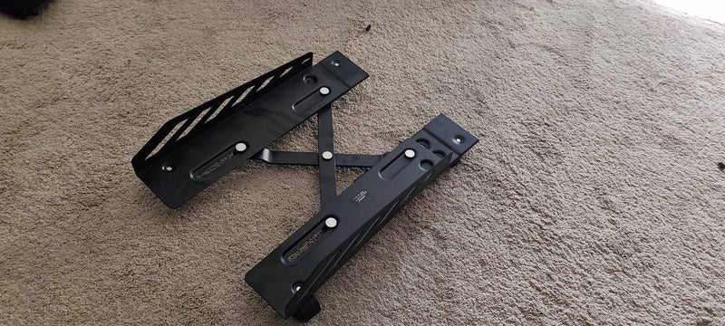 Activiva adjustable pc stand Carousel 2