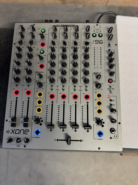 Xone 96 mixer Carousel 2