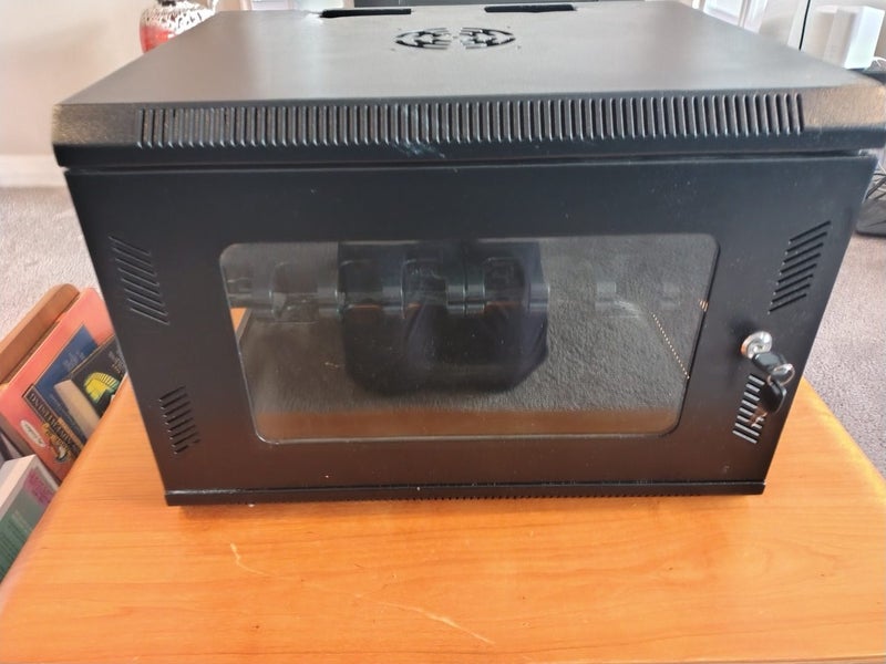 Server cabinet Carousel 1