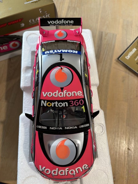 2009 Jamie Whincup FG Ford Falcon 1:18 Carousel 9