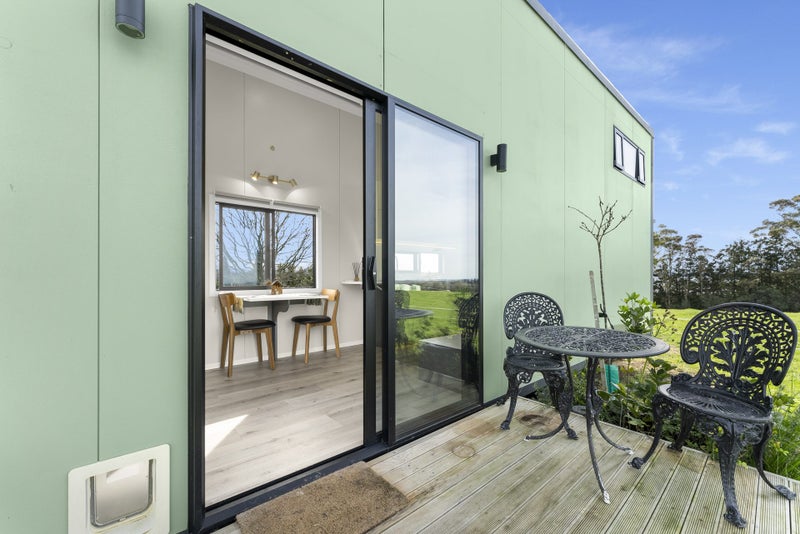 Tiny Home - MUST GO! Carousel 9
