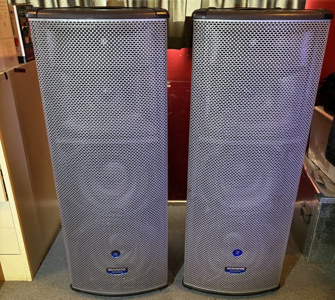 Mackie SA1532z Powered Speakers (Pair) – EAW tuned; 1300W RMS – With Covers Carousel 1