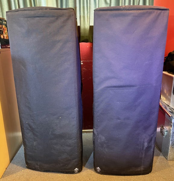 Mackie SA1532z Powered Speakers (Pair) – EAW tuned; 1300W RMS – With Covers Carousel 2
