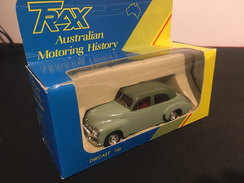 $1 NO RESERVE Holden FJ Sedan Two tone Green TRAX die cast models #8001 RARE Carousel 1