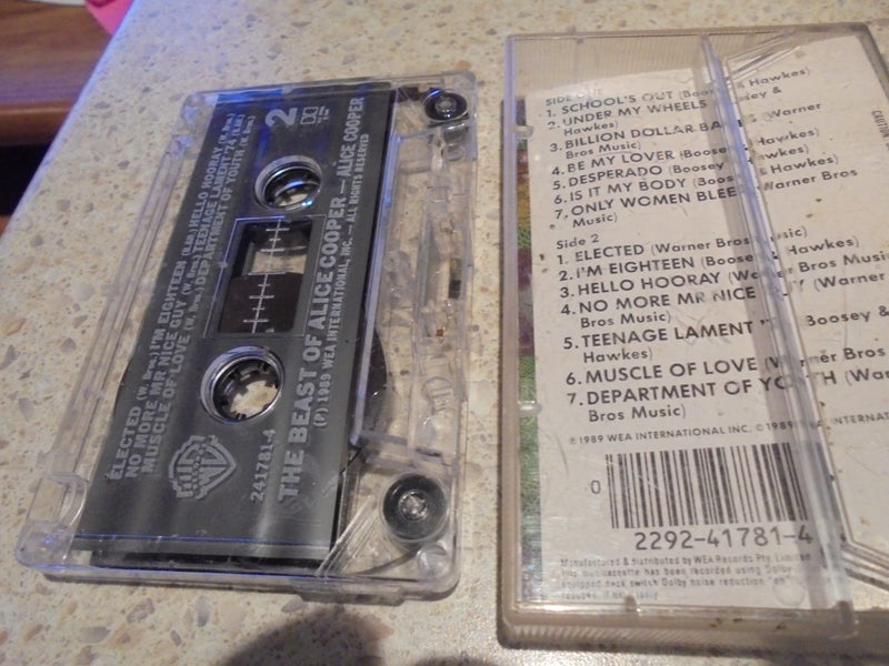 THE BEAST OF ALICE COOPER ON CASSETTE TAPE Carousel 2