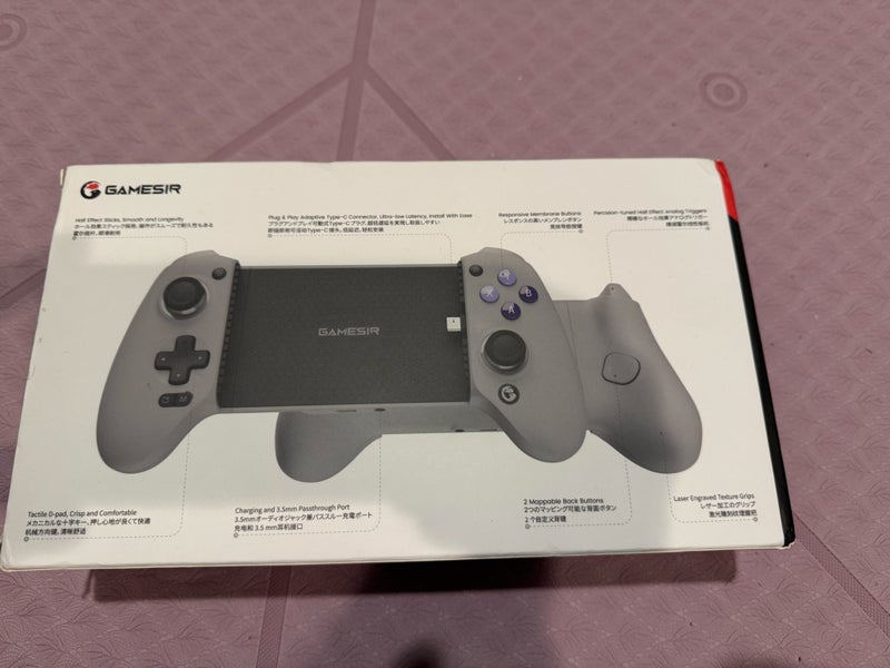 G8 Mobile gaming controller Carousel 2