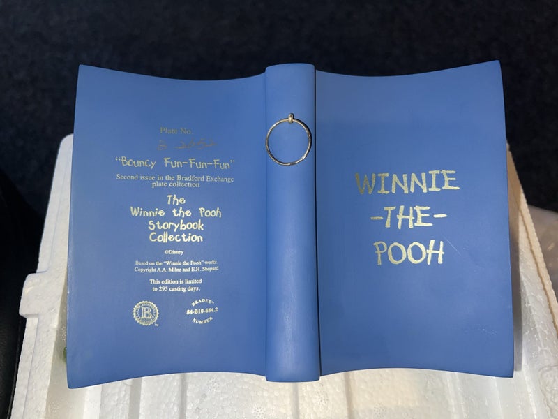 Winnie the Pooh Storybook Collection Plate – Limited Edition Carousel 2