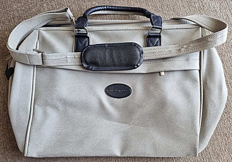 CONRAD VALLEY BAG - SIZE: L40 X W20 X H30 CM Carousel 1