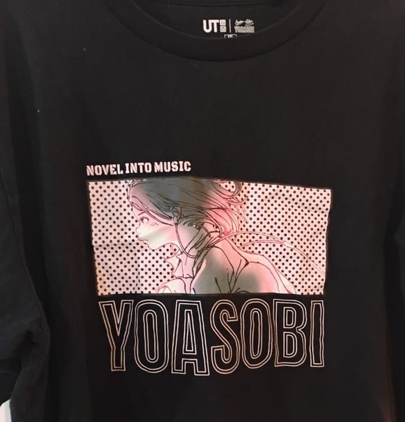 Uniqlo UT Anime Yoasobi t-shirt Carousel 2