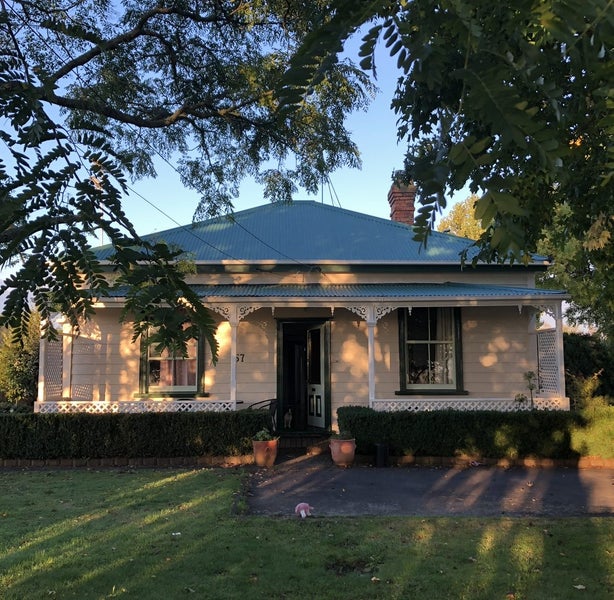 Clevedon, 2 bedrooms64537664985729110