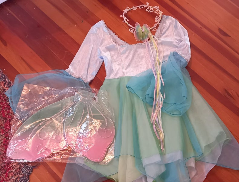 Adult Tinkerbell Fairy Costume with Head Garland and Wings. Never Used. Carousel 1