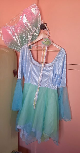 Adult Tinkerbell Fairy Costume with Head Garland and Wings. Never Used. Carousel 2