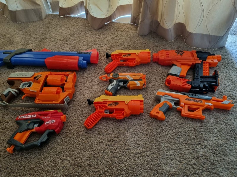 Nerf guns and extras Carousel 1