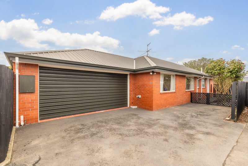 Image 1 of 20