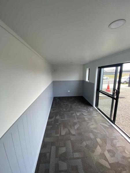 Insulated cabin ready go now get in fast Carousel 2