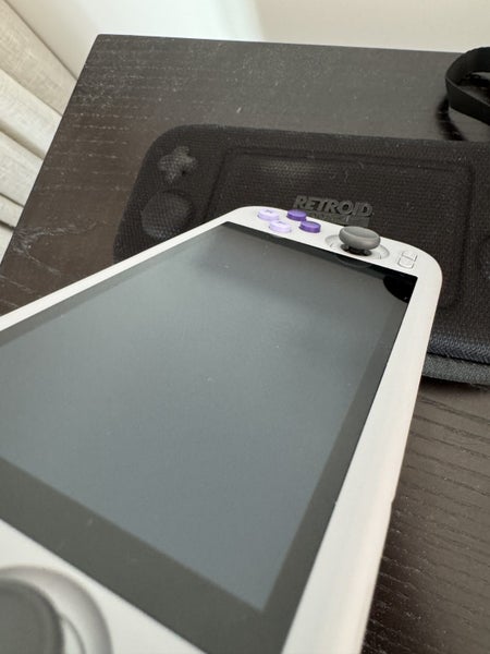 Retroid Pocket 4 Pro - Retro Handheld 128GB - Near New Carousel 2