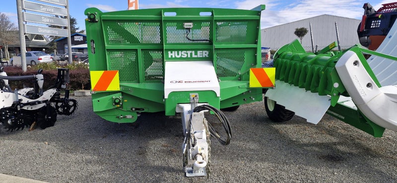 Hustler CM116 Multi Feed Wagon Carousel 2