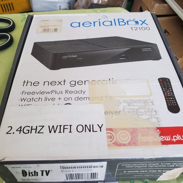 AERIAL BOX T2100 FREEVIEW 12V SUITABLE FOR A CARAVAN OR RV Carousel 1