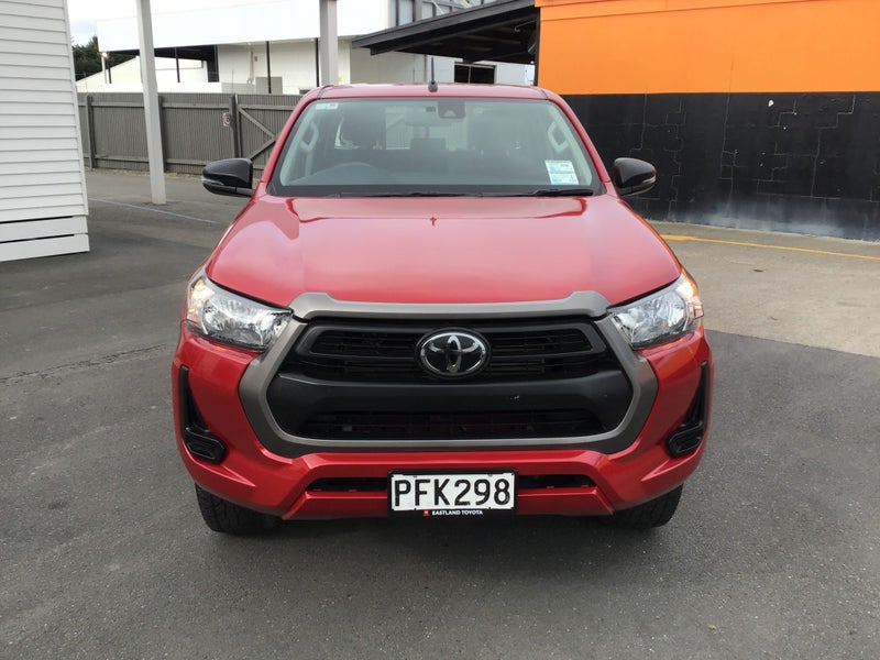 2022 Toyota Hilux SR 2.8DT 6AT 4WD Ute63613197495938112