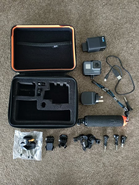 GoPro Hero 5 Black - with accessories63615889528706111
