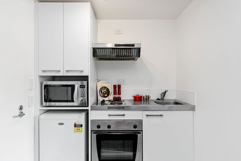 Te Aro, Studio64583999706242114