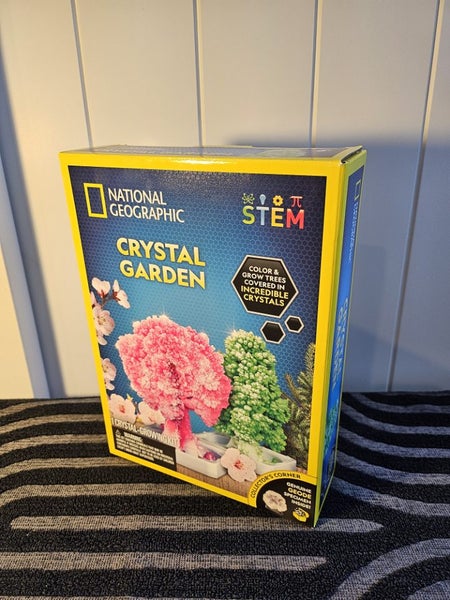 COOL CRYSTAL GARDEN Carousel 1