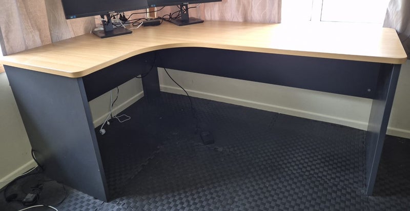 Near New Workspace Office Workstation Corner Desk - L 1200mm x R 1800mm Carousel 1